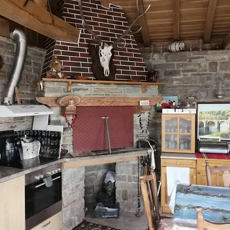 Bed & Breakfast Affordable With Bbq 5 Min Drive From Lucy