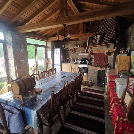 Affordable With Bbq 5 Min Drive From Lucy 3* Varna