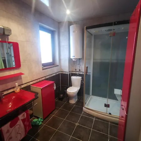 Affordable With Bbq 5 Min Drive From Lusi Нощувка със закуска (B & B)