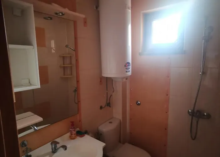 Affordable With Bbq 5 Min Drive From Lusi