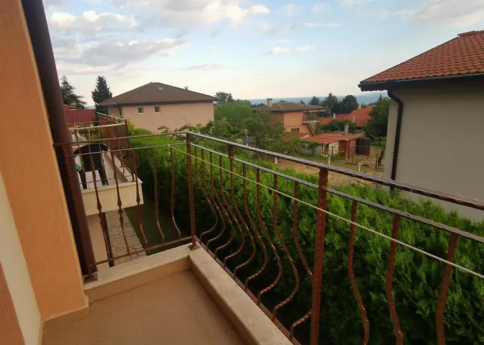 Bed and breakfast Affordable With Bbq 5 Min Drive From Lusi