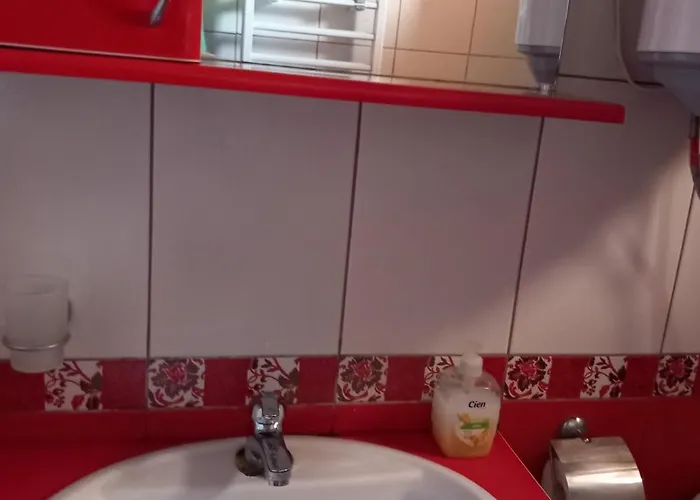 Нощувка със закуска (B & B) Affordable With Bbq 5 Min Drive From Lusi 3*