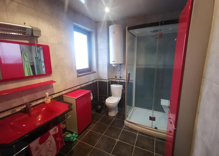 Affordable With Bbq 5 Min Drive From Lusi Нощувка със закуска (B & B)