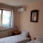 Affordable With Bbq 5 Min Drive From Lucy